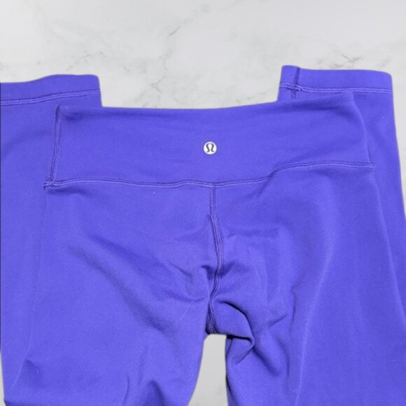 Lululemon Purple Capri Leggings Size 4 - Picture 4 of 4